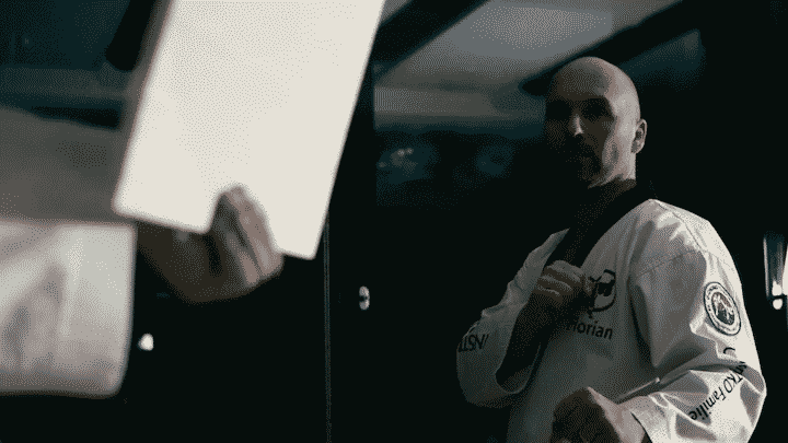 Tornado - Target Kick Trainer – Alternative zu klassischen Pratzen und Boxsäcken